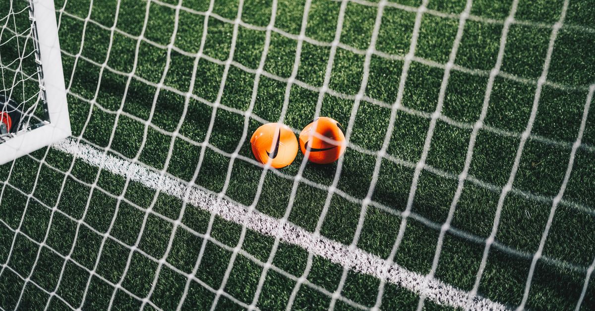 Role of Sports Agents Navigating Contracts and Endorsements